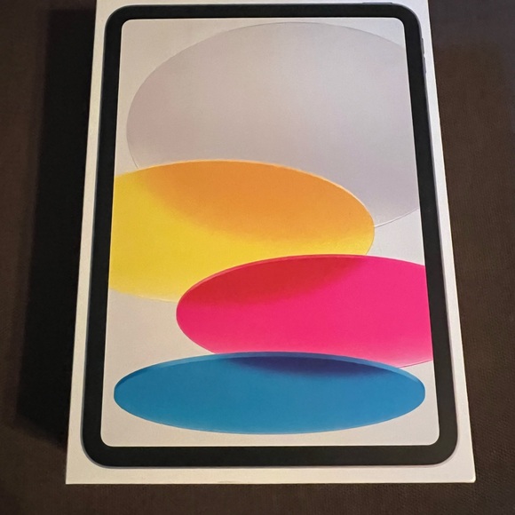 Brand new, unopen box/seal Apple iPad with (A16) wi-fi 128GB - Picture 1 of 3